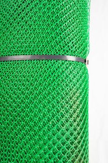 Malla Plástica Touro 5 de 1m. de alto color verde