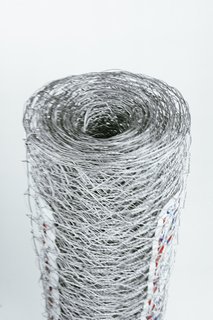 Malla Hexagonal Galvanizada 2" de abert. de 1,2m. de alto. BWG18. - China 