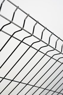 Malla Electrosolda Gradil Negra 5x20cm. de 2,50mm. esp. de 2,5x1,5m. - Brasileña